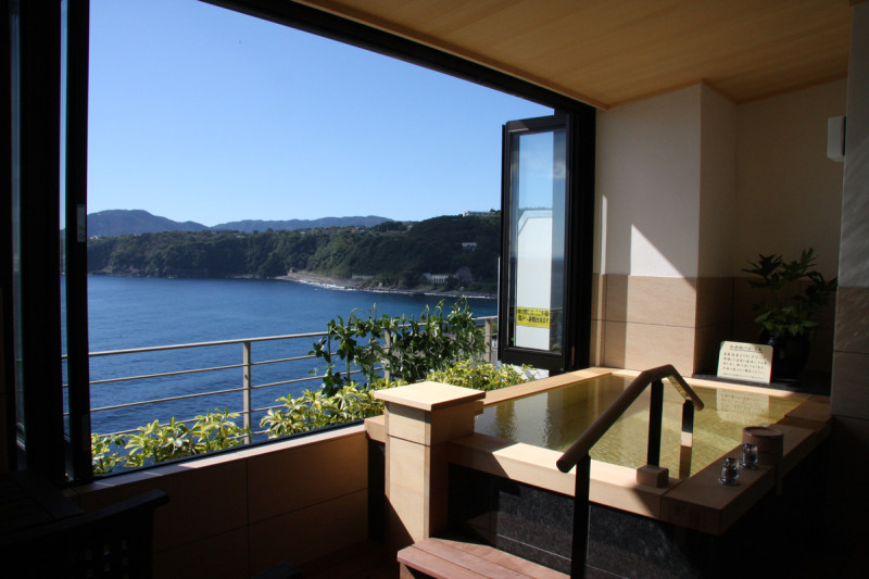 ホテル｜新築住宅・リフォーム・修繕の施工事例｜新築・リフォーム・修繕｜株式会社伊豆急ハウジング1