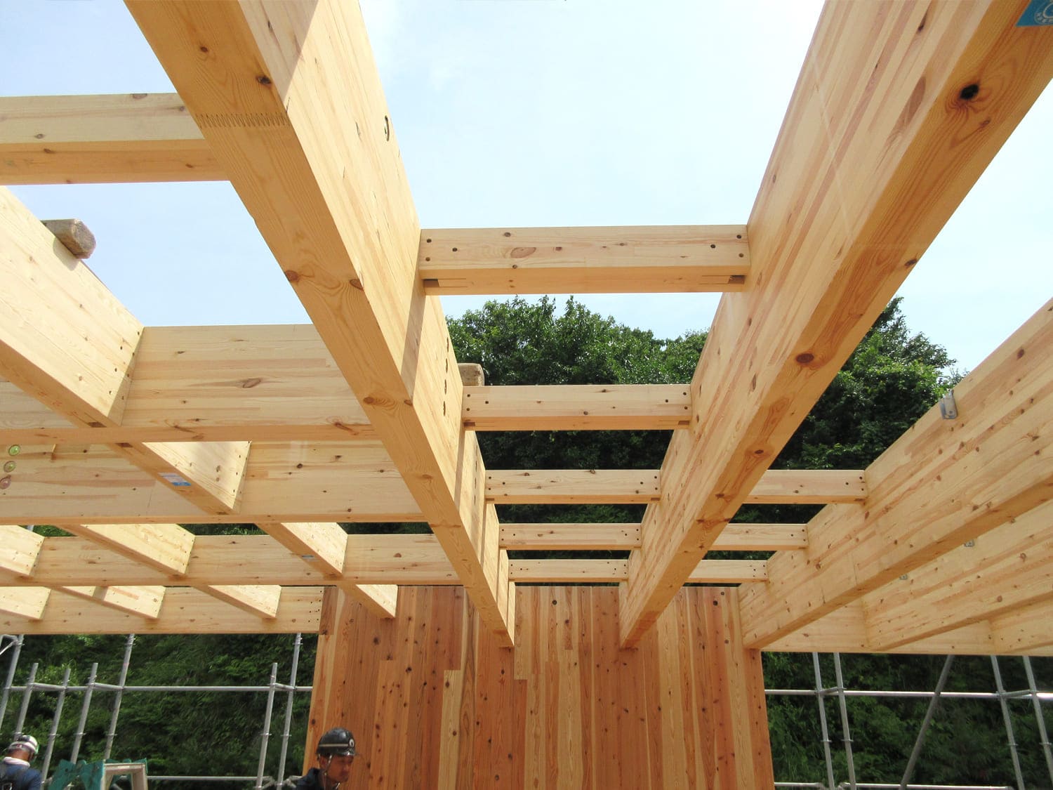 CLT建築｜CLT 建て方工事2F_11｜株式会社伊豆急ハウジング