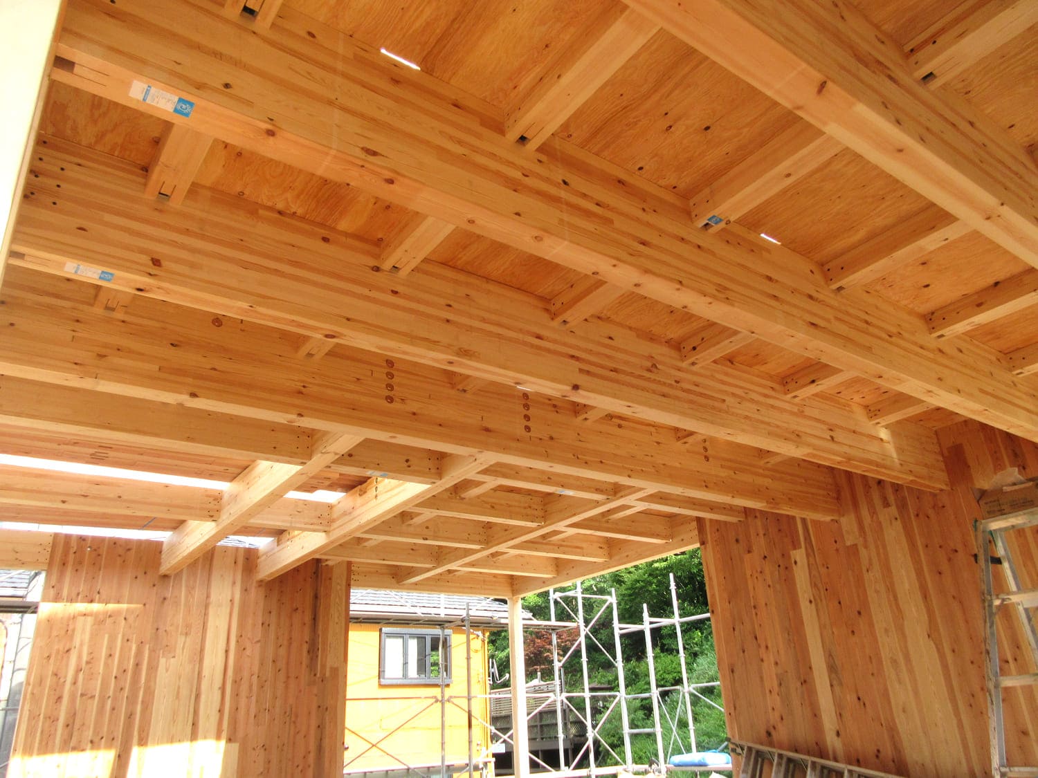 CLT建築｜CLT 建て方工事2F_13｜株式会社伊豆急ハウジング