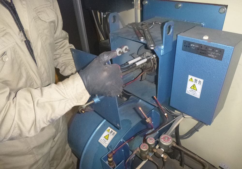 ボイラー点検01｜新築・リフォーム・修繕｜株式会社伊豆急ハウジング