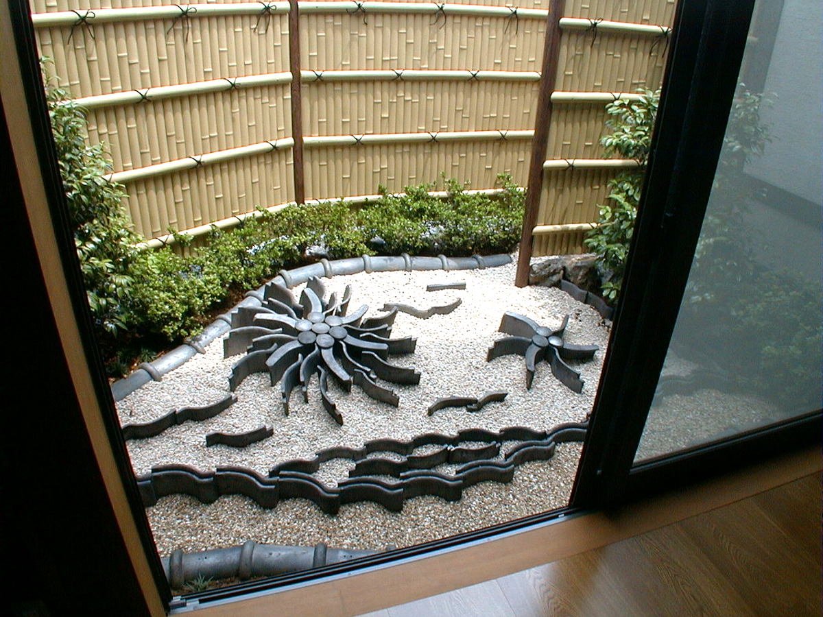 内庭｜造園の施工事例｜新築・リフォーム・修繕｜株式会社伊豆急ハウジング0