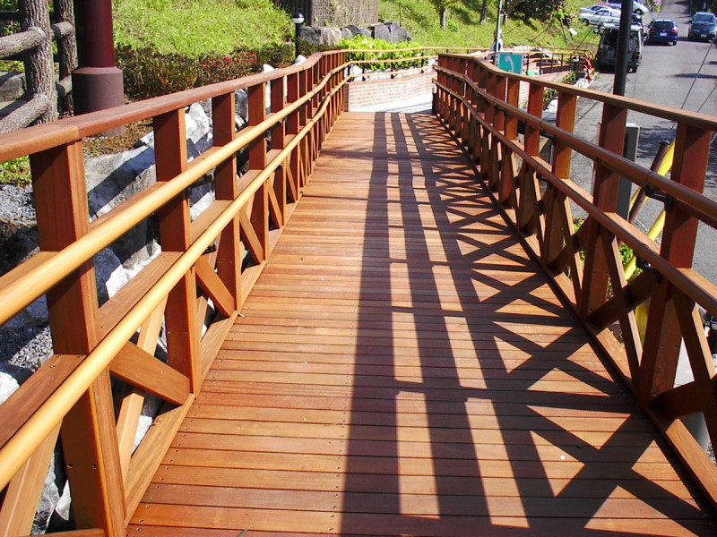 伊豆急行 城ヶ崎海岸駅スロープ｜造園の施工事例｜新築・リフォーム・修繕｜株式会社伊豆急ハウジング1