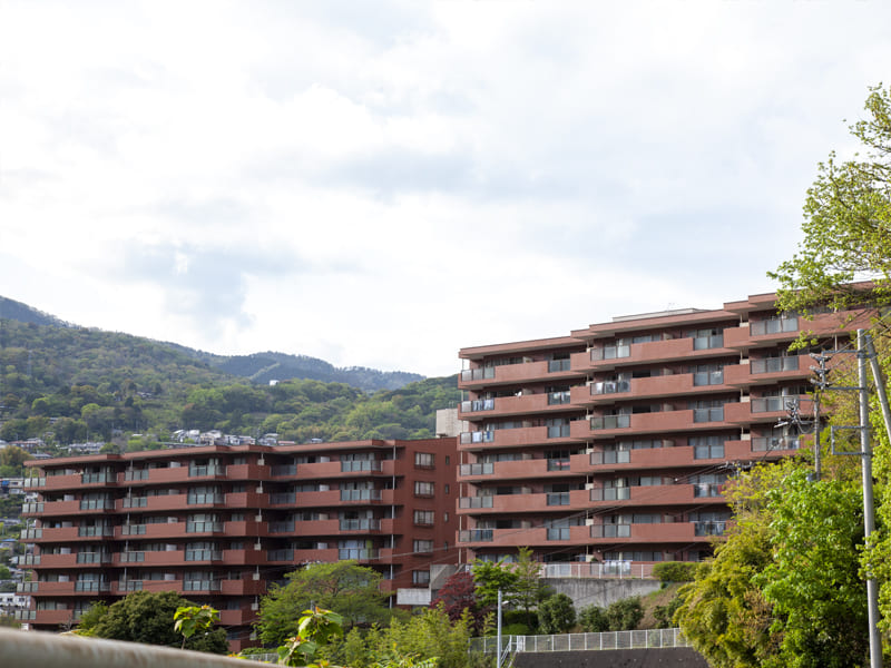 ウェルネスの森伊東 B・C 棟｜管理マンションの一覧｜新築・リフォーム・修繕｜株式会社伊豆急ハウジング